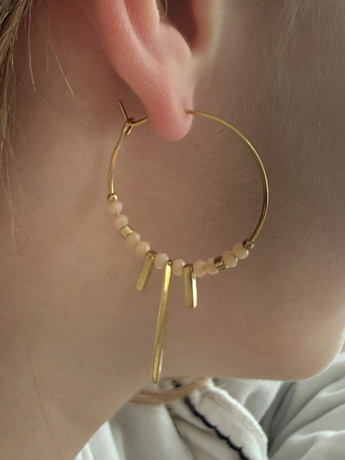 Creoles beiges et dorées